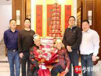 南宁择遭溪服装有限公司